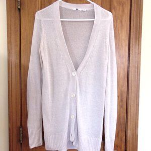 Uniqlo Women's Long Sleeve Cardigan Sweater SZ M Beige Loose Knit 4-button